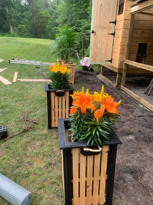 Tall Picket Style Wooden Planter Boxes – Handcrafted with Rope Handles